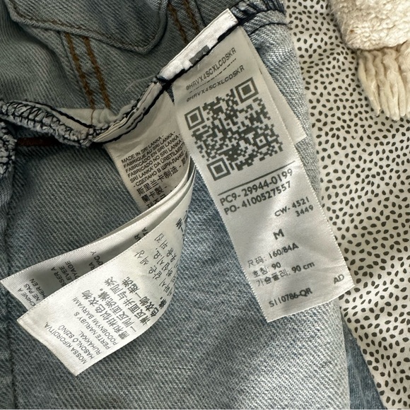 Levi’s Boyfriend Demin Jacket Size Medium - Picture 4 of 8